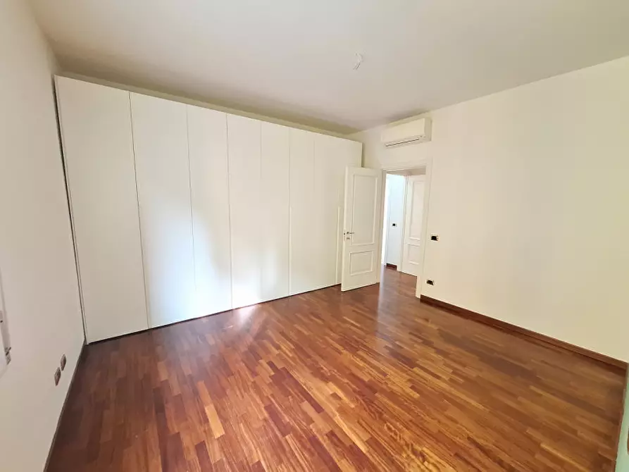 Immagine 10 di Appartamento in vendita  in via Belle Arti 7 a Modena