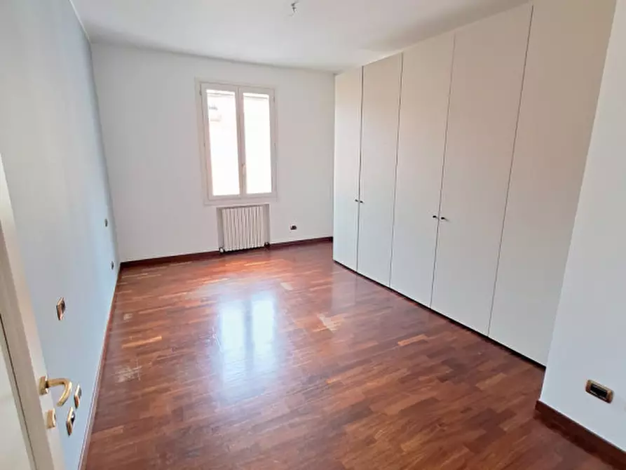 Immagine 15 di Appartamento in vendita  in via Belle Arti 7 a Modena