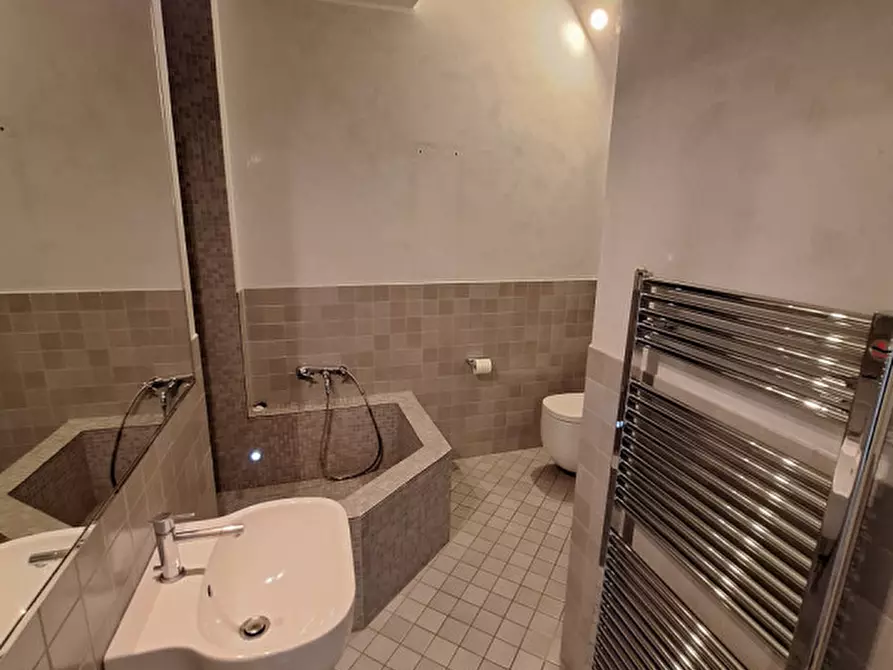 Immagine 19 di Appartamento in vendita  in via Belle Arti 7 a Modena