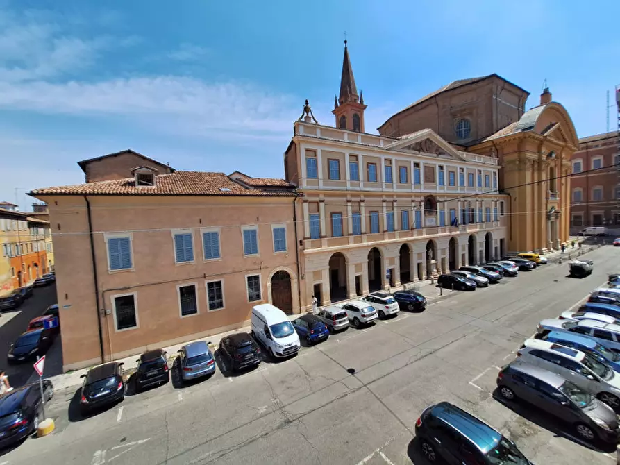 Immagine 32 di Appartamento in vendita  in via Belle Arti 7 a Modena