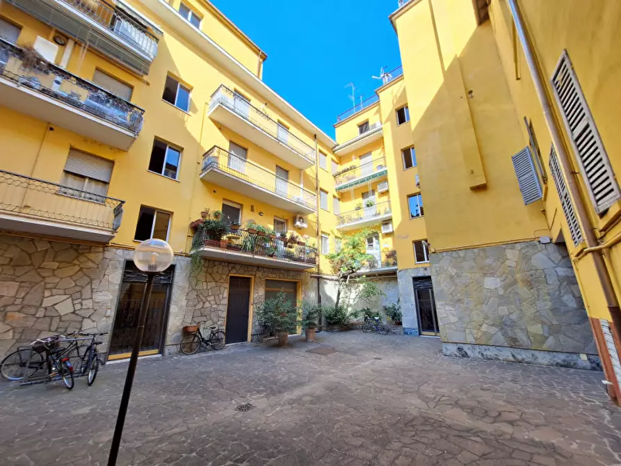 Immagine 38 di Appartamento in vendita  in via Belle Arti 7 a Modena