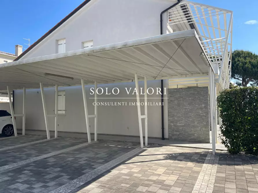 Immagine 11 di Casa indipendente in vendita  in Piazza Tommaso Nember a Jesolo