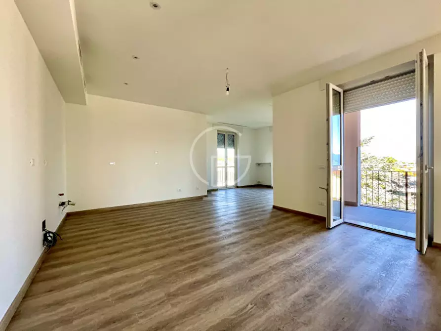 Immagine 14 di Appartamento in vendita  a Desenzano Del Garda