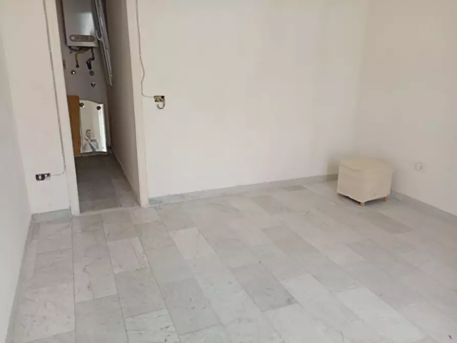 Immagine 9 di Appartamento in affitto  in via Pessina a Napoli