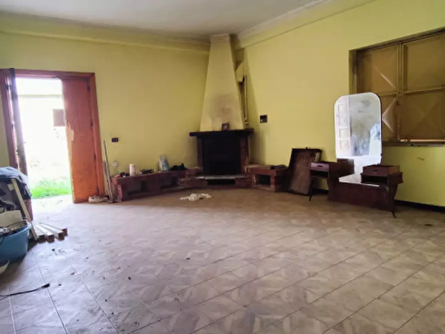 Immagine 17 di Casa indipendente in vendita  in Strada Provinciale 30 a Eboli