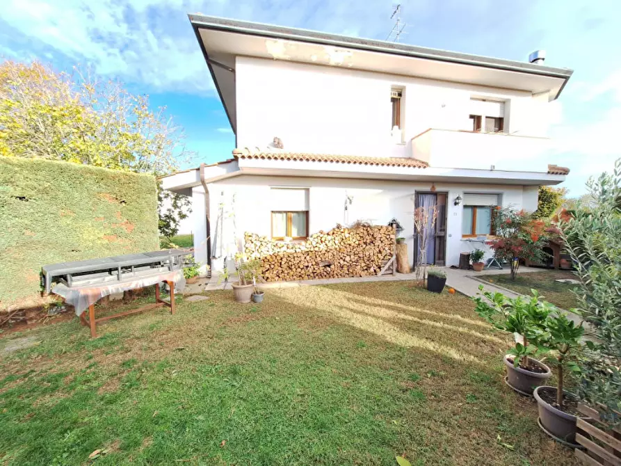 Immagine 2 di Villetta a schiera in vendita  in via Giotto a Rovigo