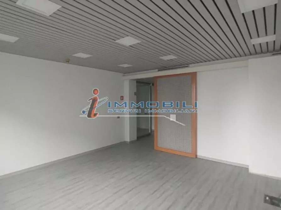 Immagine 4 di Ufficio in affitto  in VIA FARA GUSTAVO a Milano