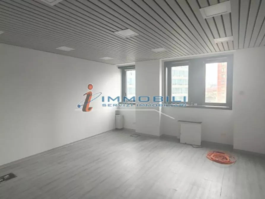 Immagine 5 di Ufficio in affitto  in VIA FARA GUSTAVO a Milano