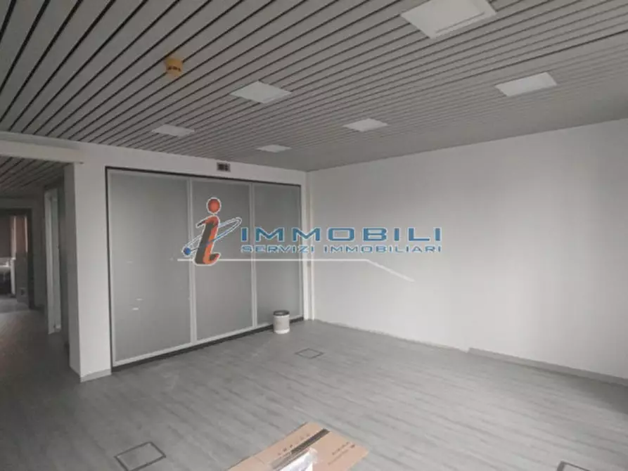 Immagine 10 di Ufficio in affitto  in VIA FARA GUSTAVO a Milano