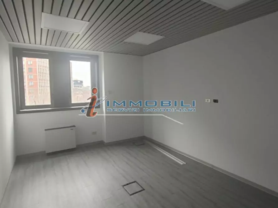 Immagine 13 di Ufficio in affitto  in VIA FARA GUSTAVO a Milano
