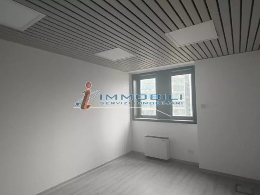 Immagine 14 di Ufficio in affitto  in VIA FARA GUSTAVO a Milano