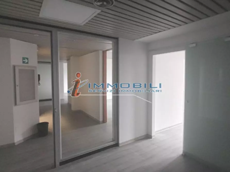 Immagine 18 di Ufficio in affitto  in VIA FARA GUSTAVO a Milano