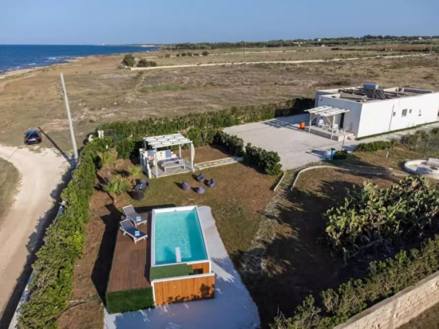 Immagine 8 di Villa in vendita  in Specchiolla a Carovigno