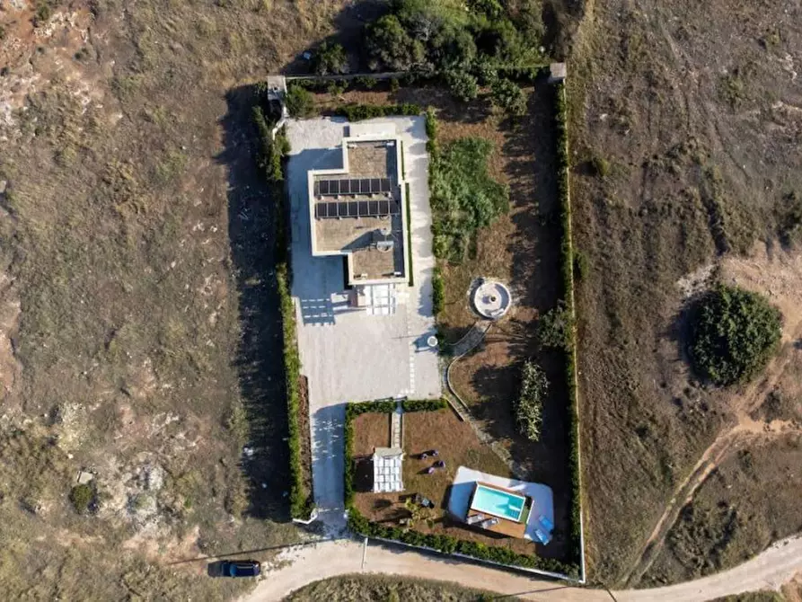 Immagine 10 di Villa in vendita  in Specchiolla a Carovigno