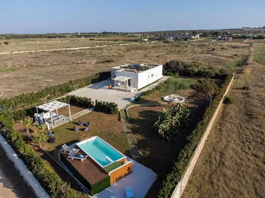Immagine 11 di Villa in vendita  in Specchiolla a Carovigno