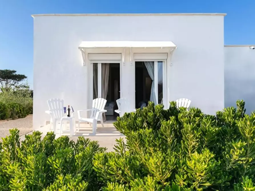 Immagine 17 di Villa in vendita  in Specchiolla a Carovigno