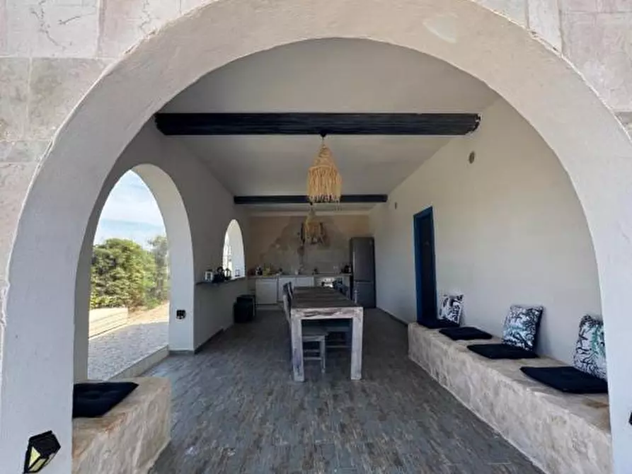 Immagine 22 di Villa in vendita  in Specchiolla a Carovigno