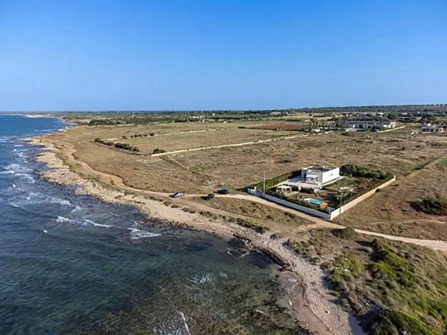 Immagine 58 di Villa in vendita  in Specchiolla a Carovigno