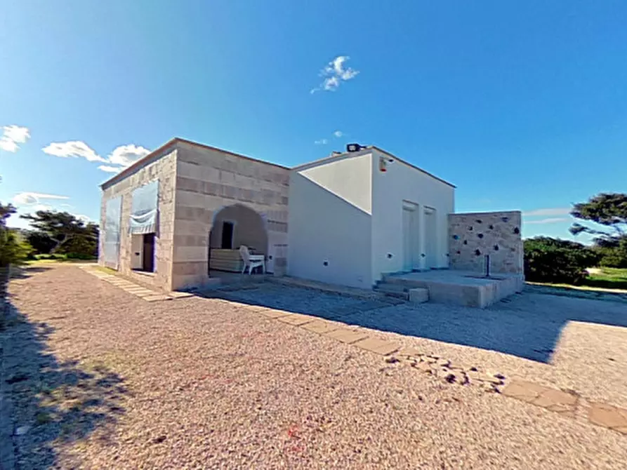 Immagine 60 di Villa in vendita  in Specchiolla a Carovigno