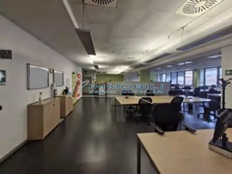 Immagine 1 di Ufficio in affitto  in VIA RUCELLAI BERNARDO a Milano