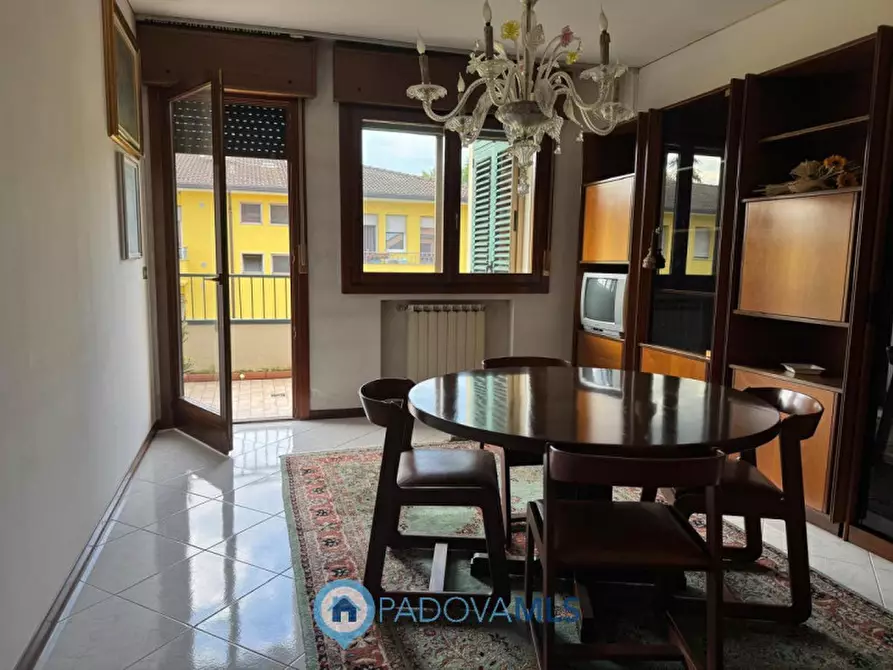 Immagine 12 di Appartamento in vendita  a Padova