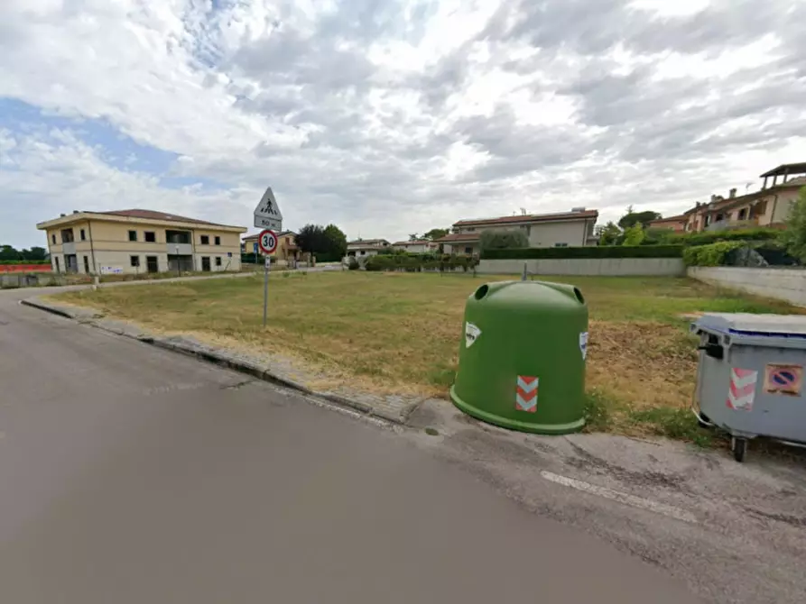 Immagine 4 di Terreno in vendita  in Strada S. Rocco, 06089 Miralduolo PG, Italia a Torgiano