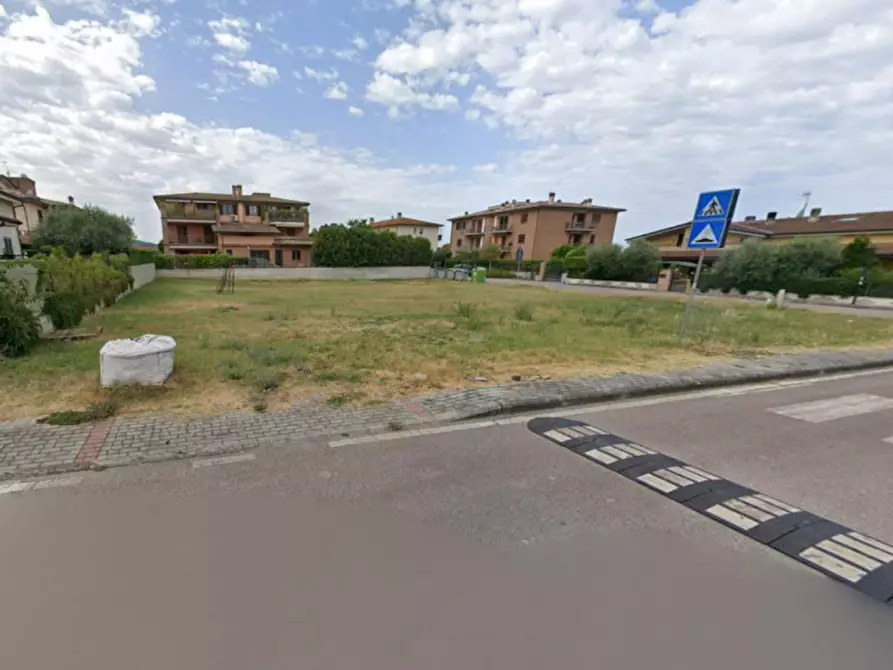 Immagine 5 di Terreno in vendita  in Strada S. Rocco, 06089 Miralduolo PG, Italia a Torgiano