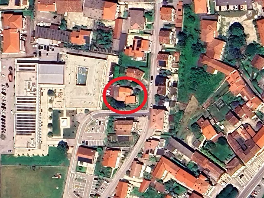 Immagine 22 di Villa in vendita  in Via Antonibon, 12, 36055 Nove VI, Italia a Nove