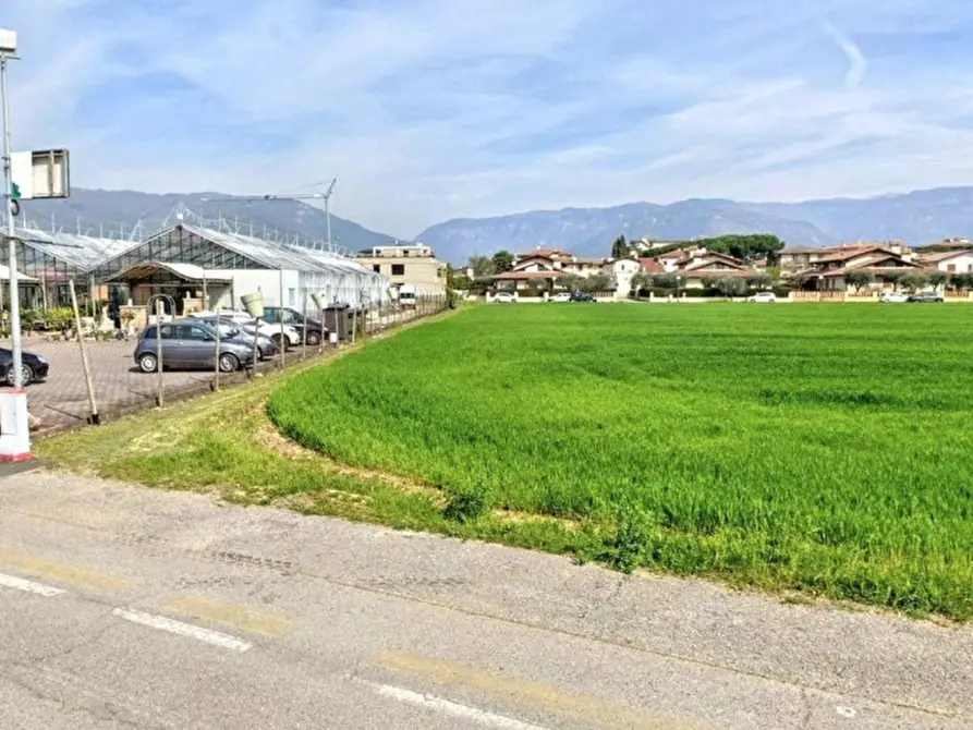Immagine 3 di Terreno in vendita  in Via Marcon, 36061 Bassano del Grappa VI, Italia a Bassano Del Grappa