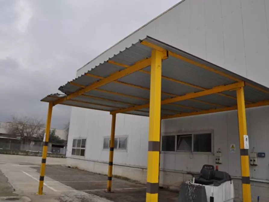 Immagine 5 di Capannone industriale in vendita  in Contrada San Nicola, N. 16 a Melfi