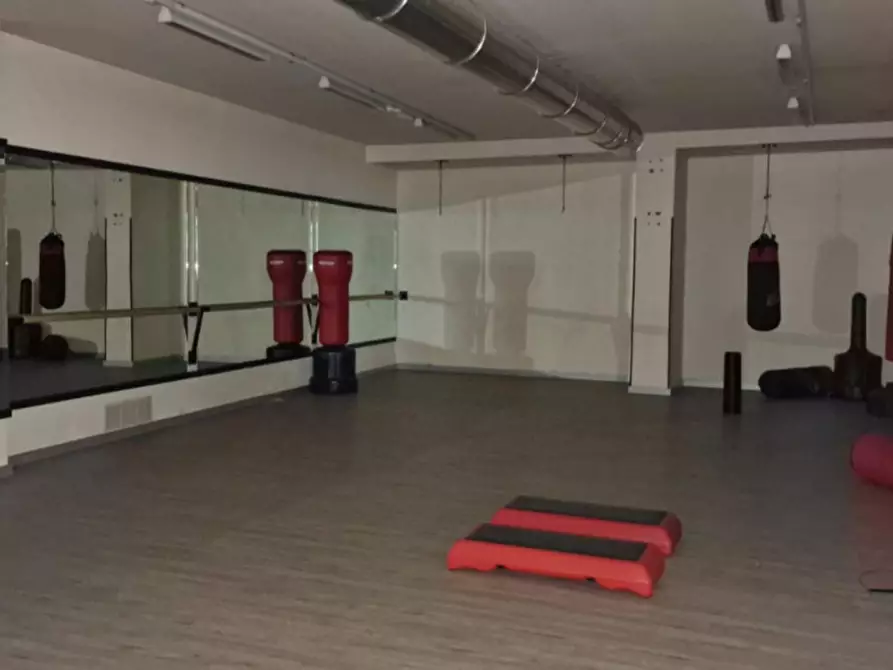 Immagine 10 di Attività commerciale in vendita  in Via Valle Miano, 57, 60125 Ancona AN, Italia a Ancona