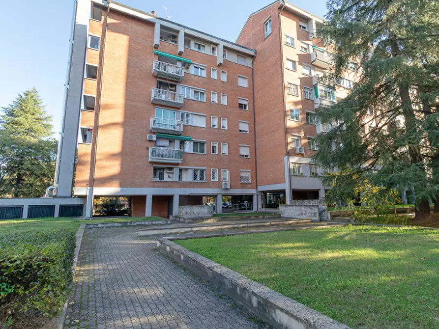 Immagine 4 di Appartamento in vendita  in via milano 1 a Bologna