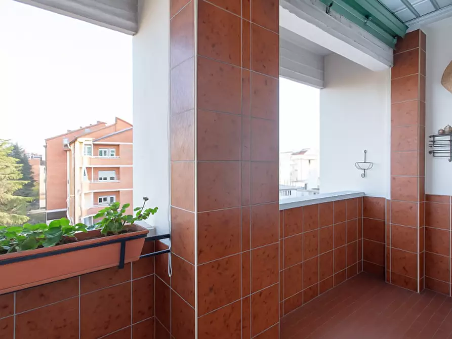 Immagine 8 di Appartamento in vendita  in via milano 1 a Bologna