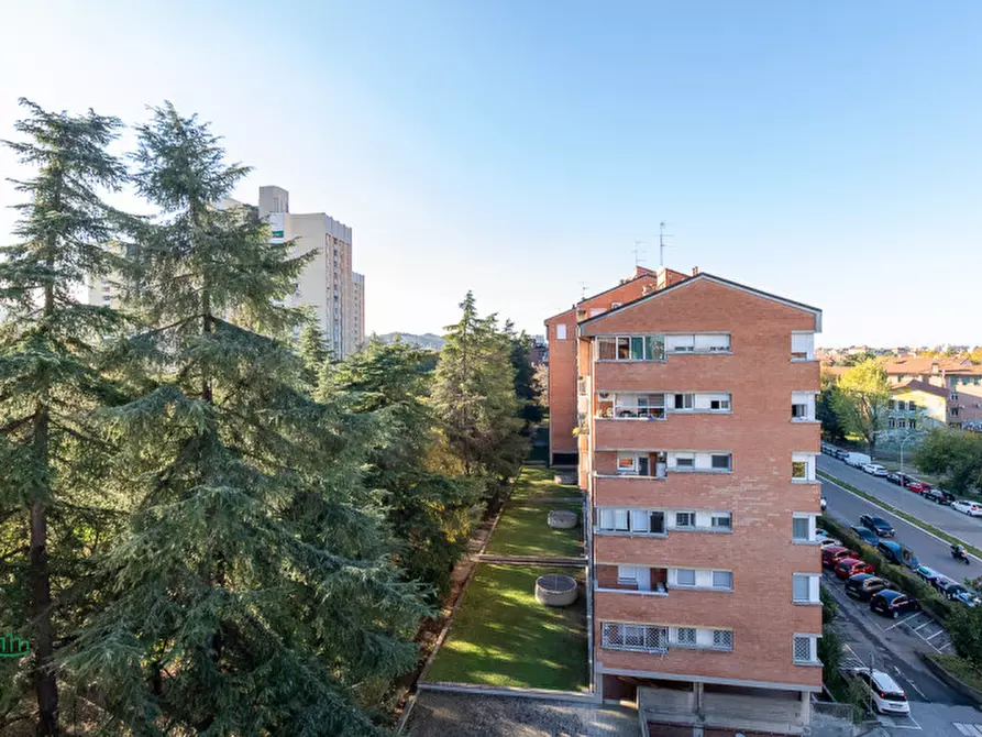Immagine 11 di Appartamento in vendita  in via milano 1 a Bologna