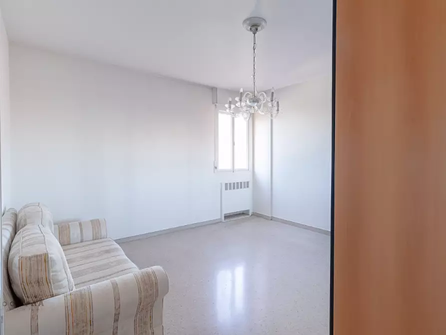 Immagine 13 di Appartamento in vendita  in via milano 1 a Bologna