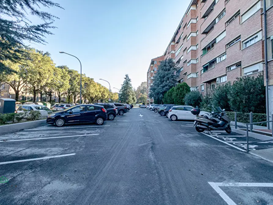 Immagine 42 di Appartamento in vendita  in via milano 1 a Bologna
