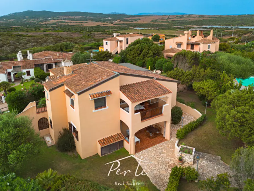 Immagine 1 di Appartamento in vendita  in Via Limbara 18b a Stintino