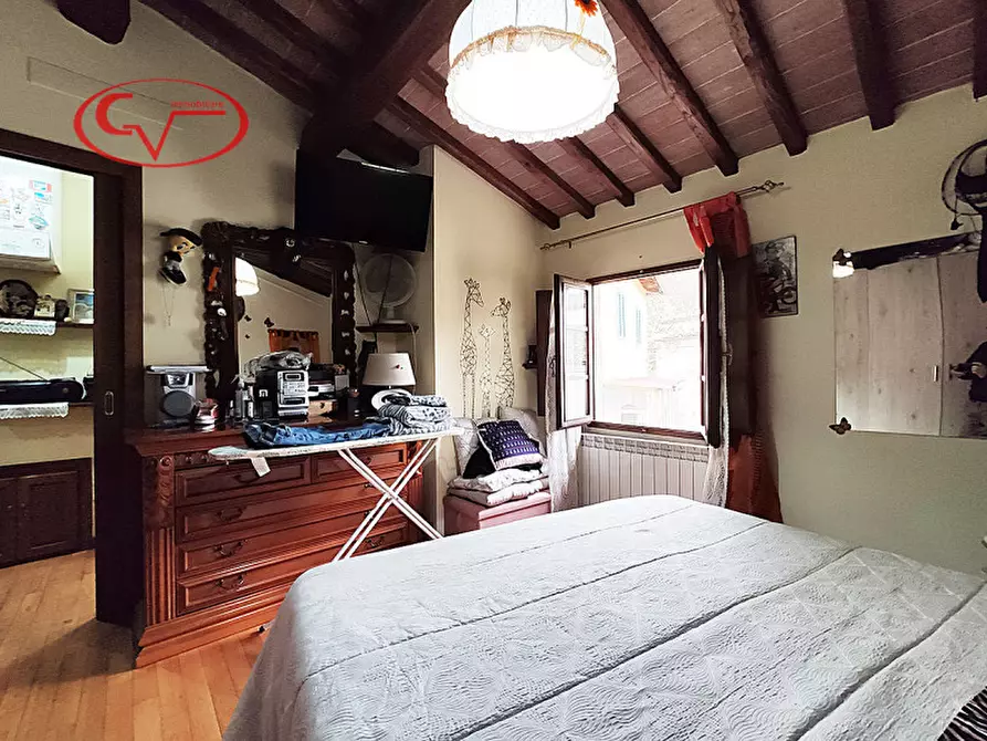 Immagine 7 di Appartamento in vendita  in via roma a Cavriglia