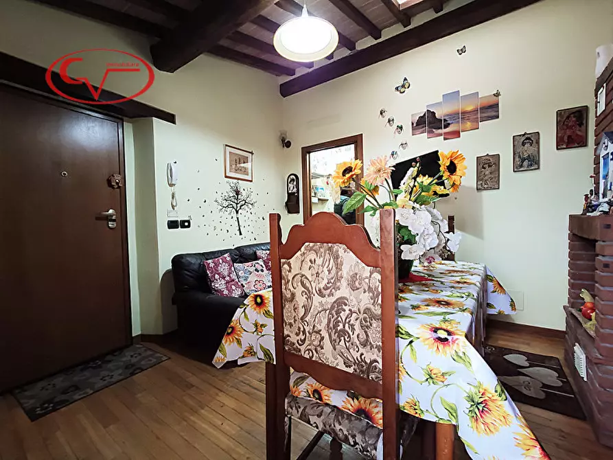 Immagine 13 di Appartamento in vendita  in via roma a Cavriglia