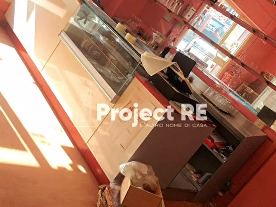 Immagine 3 di Negozio in affitto  in tra Via Cardinale e Via Tripepi a Reggio Di Calabria