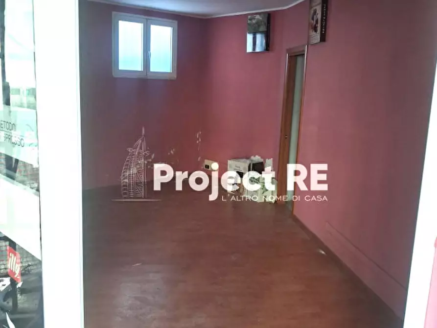 Immagine 8 di Negozio in affitto  in tra Via Cardinale e Via Tripepi a Reggio Di Calabria