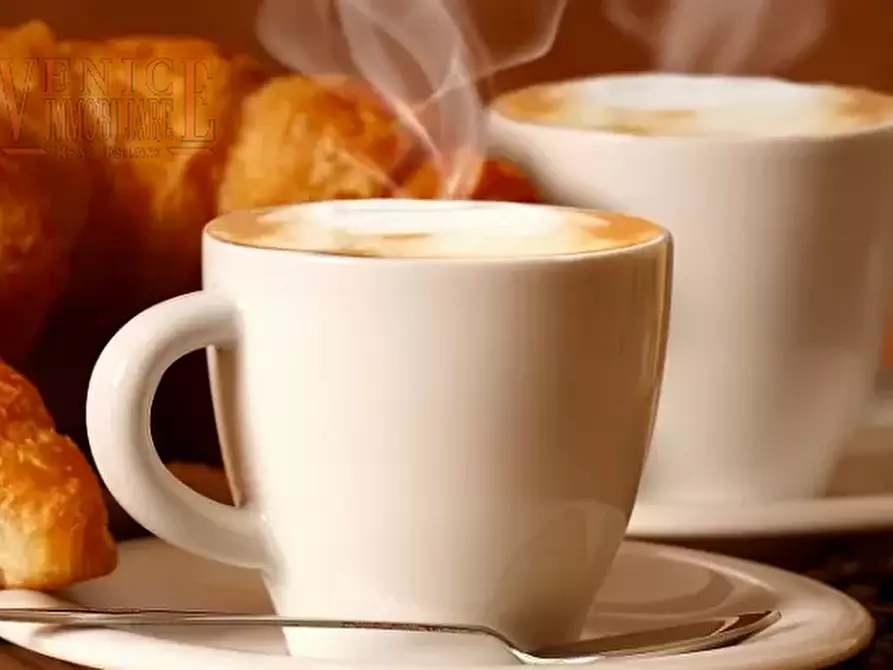 Immagine 1 di Attività commerciale in vendita  a Treviso