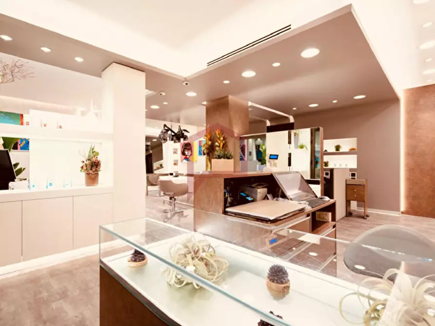 Immagine 7 di Attività commerciale in affitto  in Zelarino a Venezia