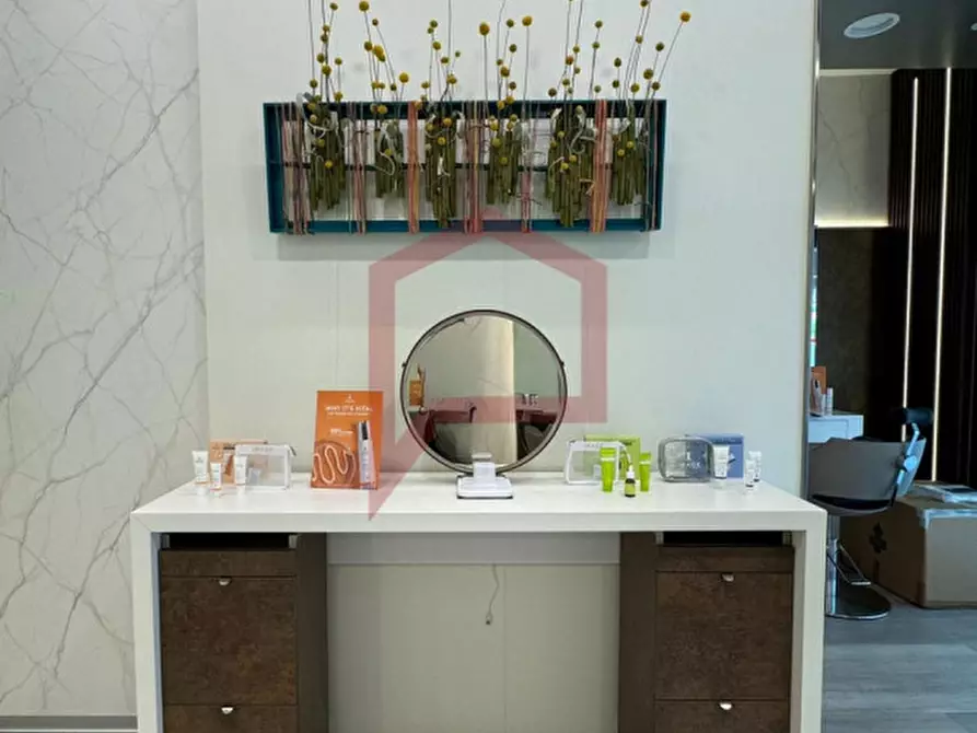 Immagine 8 di Attività commerciale in affitto  in Zelarino a Venezia