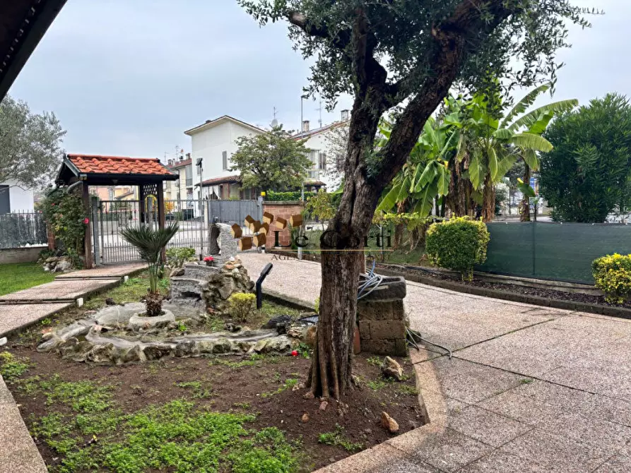 Immagine 25 di Villetta a schiera in vendita  a Lonigo