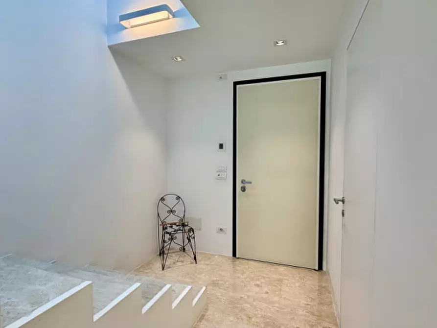 Immagine 2 di Villetta a schiera in vendita  in Via Lombardia a Jesolo