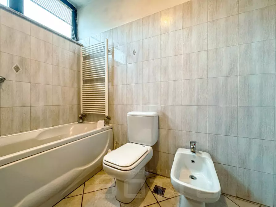 Immagine 18 di Casa bifamiliare in vendita  in via Cureggio 26 a Borgomanero