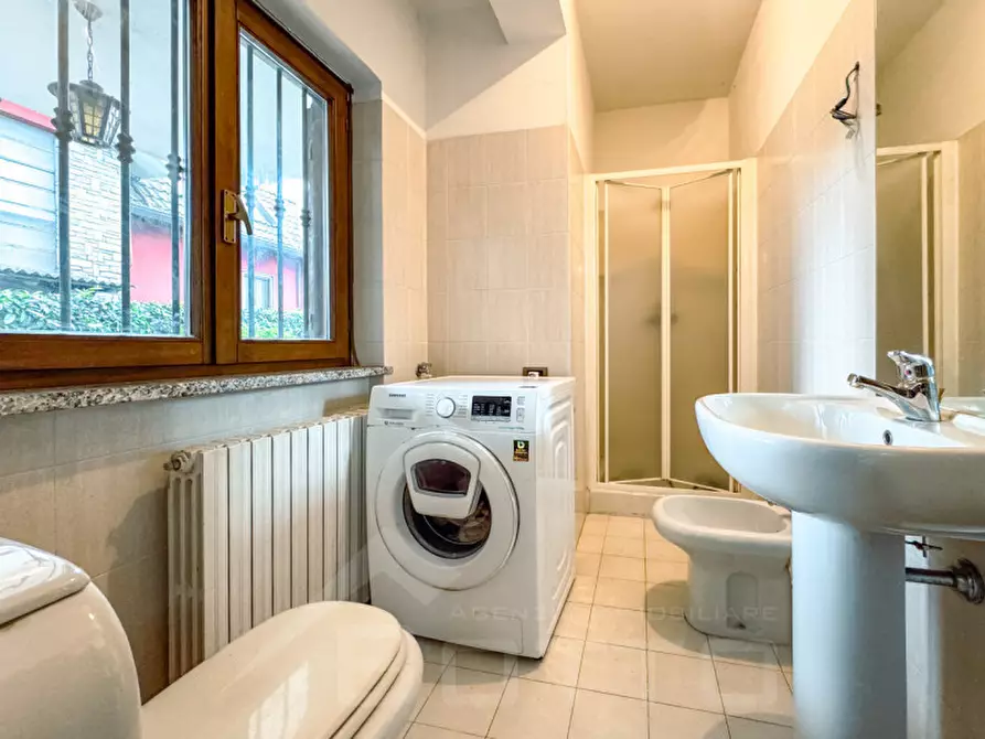 Immagine 19 di Casa bifamiliare in vendita  in via Cureggio 26 a Borgomanero