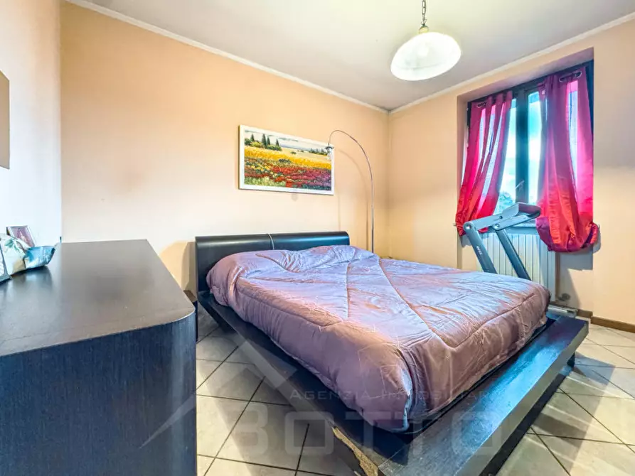 Immagine 20 di Casa bifamiliare in vendita  in via Cureggio 26 a Borgomanero