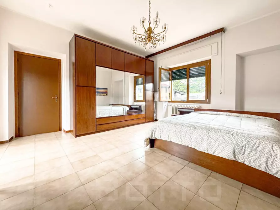 Immagine 30 di Casa bifamiliare in vendita  in via Cureggio 26 a Borgomanero